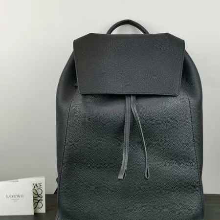 ミュウミュウ ショルダーバッグ