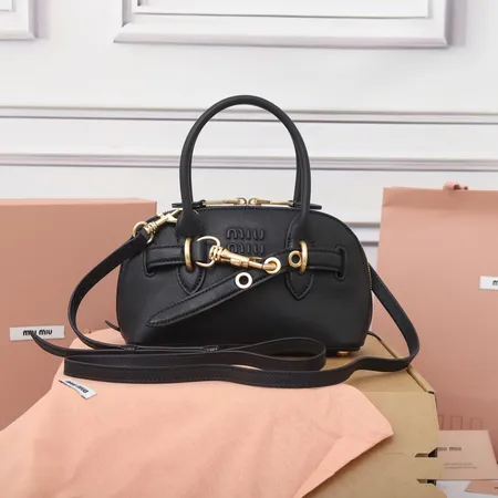 ミュウミュウ ハンドバッグ