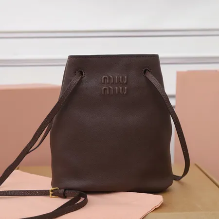 ミュウミュウ ショルダーバッグ