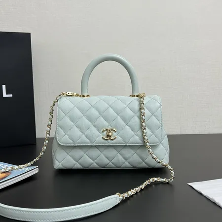 シャネル ハンドバッグ