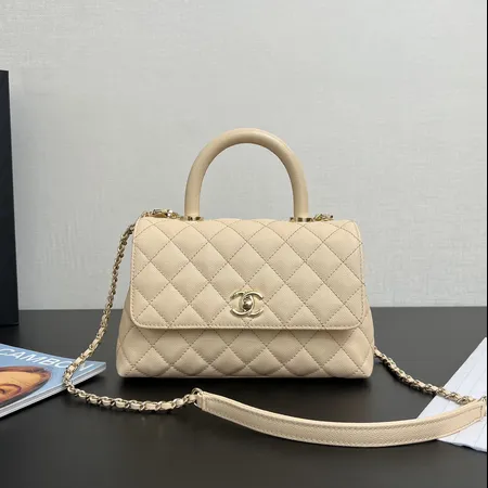 シャネル ハンドバッグ