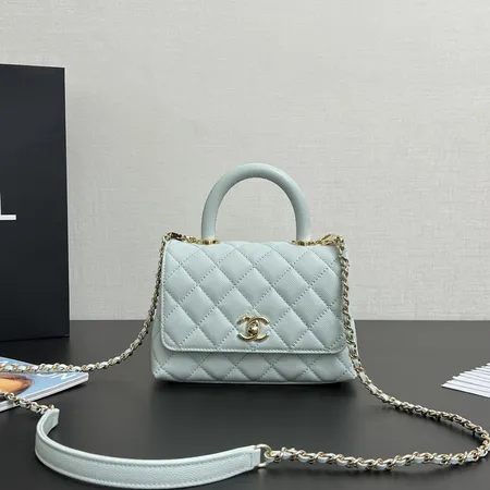 シャネル ハンドバッグ