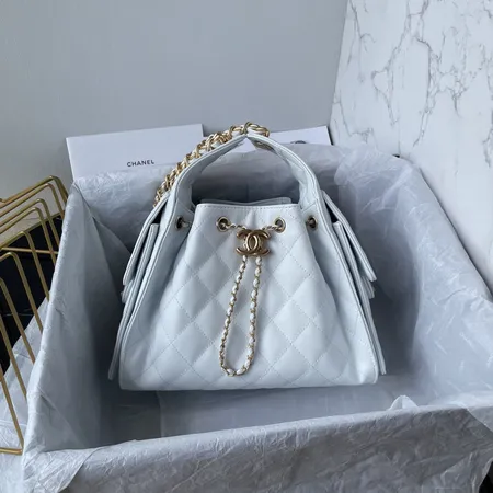 シャネル ショルダーバッグ