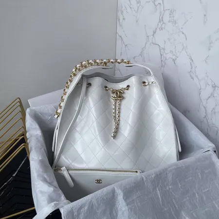 シャネル ショルダーバッグ