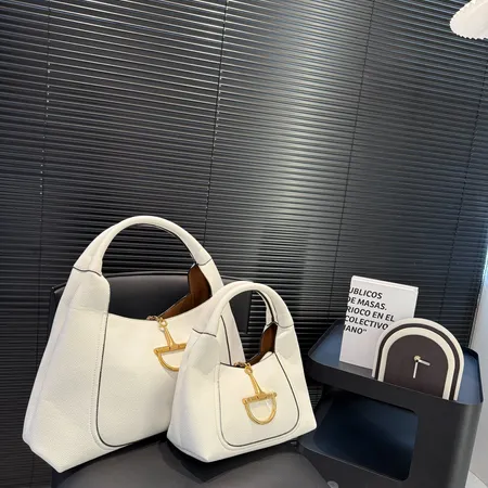 グッチ ハンドバッグ