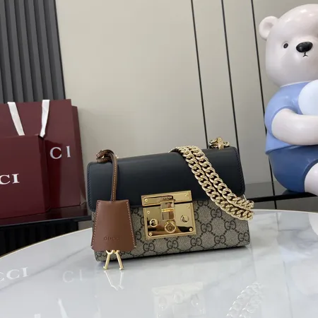 グッチ ショルダーバッグ