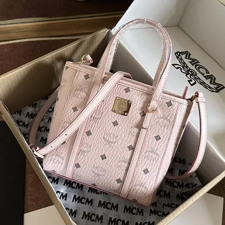 エムシーエム ショルダーバッグ