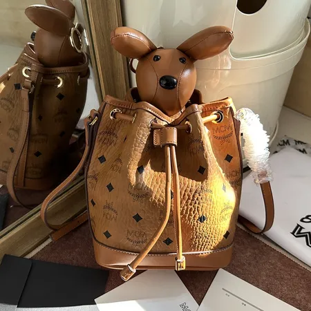 エムシーエム ショルダーバッグ