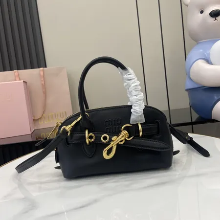 ミュウミュウ ハンドバッグ