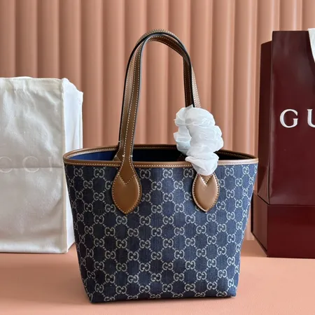 グッチ ハンドバッグ