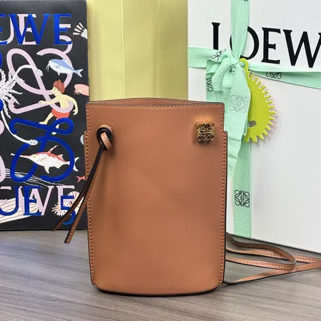 ロエベ ショルダーバッグ