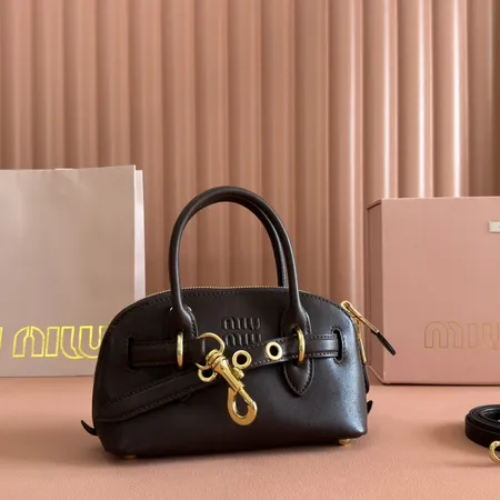 モスキーノ ハンドバッグ