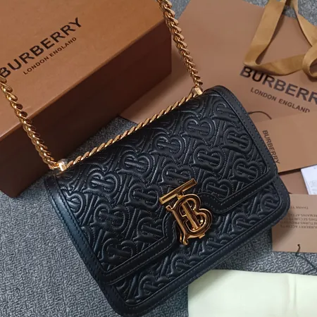 バーバリー ス ショルダーバッグ