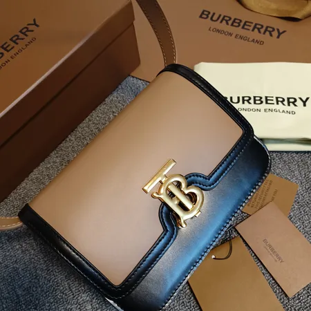 バーバリー ス ショルダーバッグ