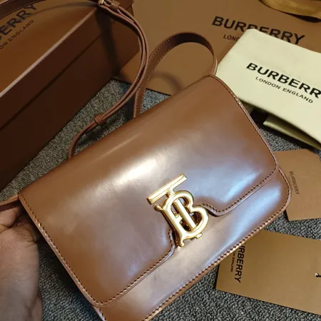 バーバリー ス ショルダーバッグ