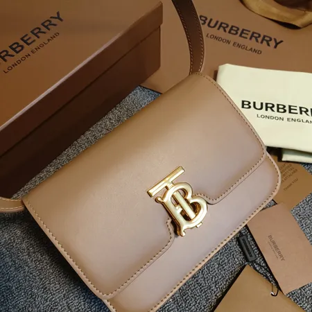 バーバリー ス ショルダーバッグ