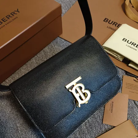 バーバリー ス ショルダーバッグ