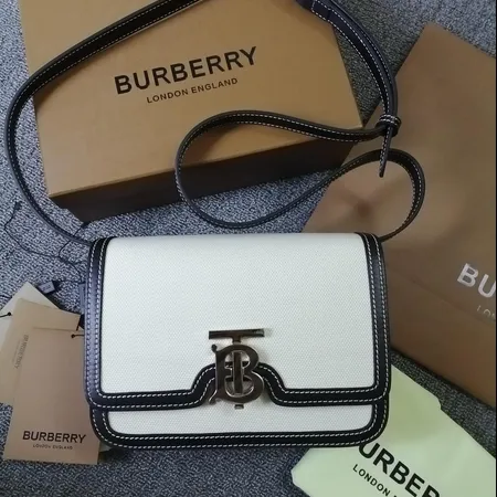 バーバリー ス ショルダーバッグ