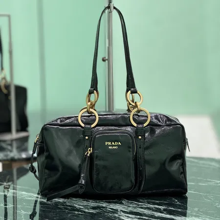 プラダ ショルダーバッグ