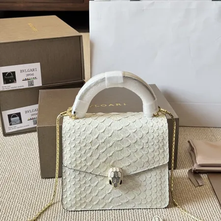 マイケルコース ショルダーバッグ