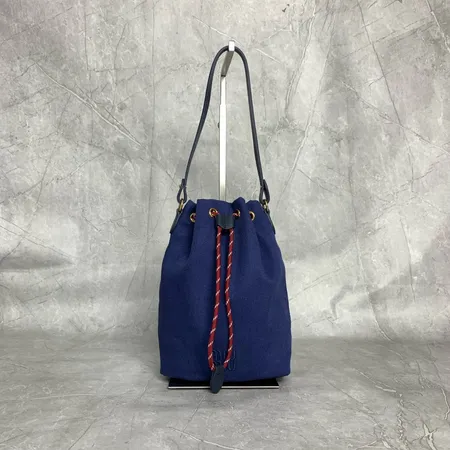 ミュウミュウ ハンドバッグ