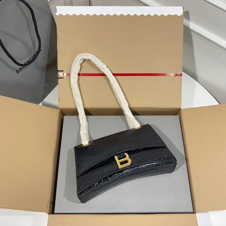 バレンシアガ ショルダーバッグ