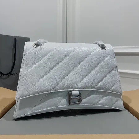 バレンシアガ ショルダーバッグ