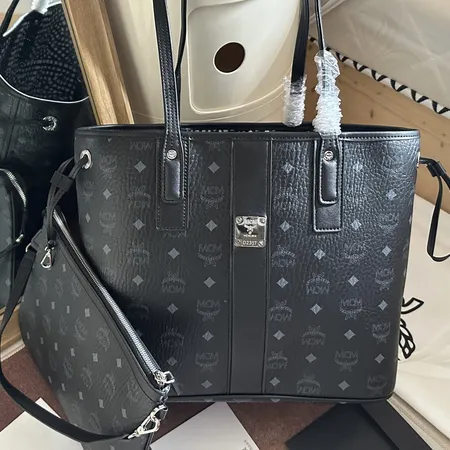 エムシーエム ショルダーバッグ