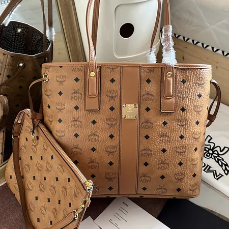 エムシーエム ショルダーバッグ