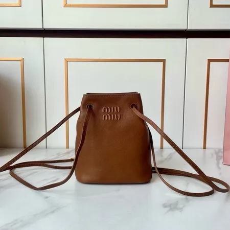 ミュウミュウ ショルダーバッグ