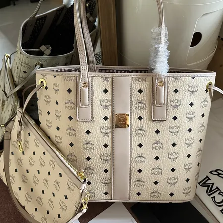 エムシーエム ハンドバッグ