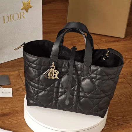 ディオール ハンドバッグ