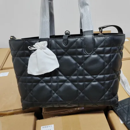 ディオール ハンドバッグ