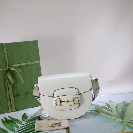 グッチ ショルダーバッグ