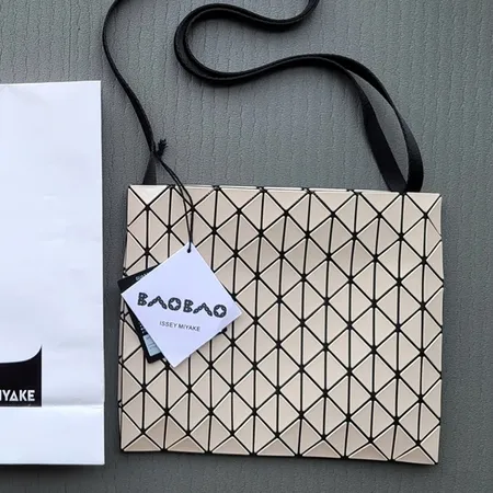 ボッテガ ヴェネタ ショルダーバッグ