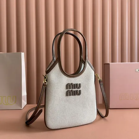 ミュウミュウ ハンドバッグ