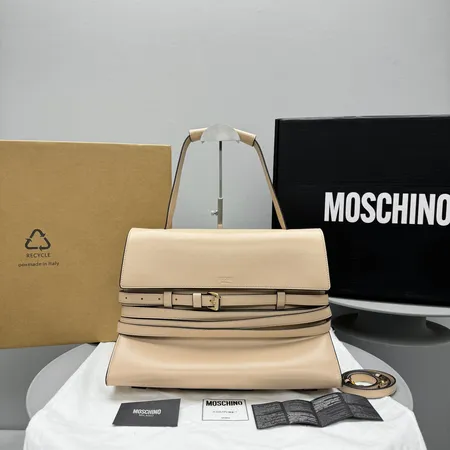 ヴィヴィアン・ウエストウッド ハンドバッグ