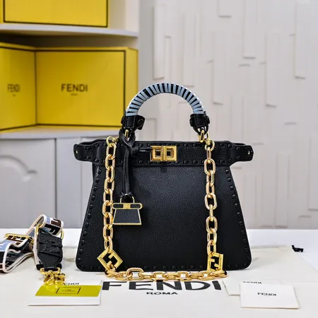 フェンディ ハンドバッグ