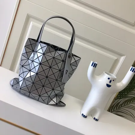 イッセイ ミヤケ ハンドバッグ