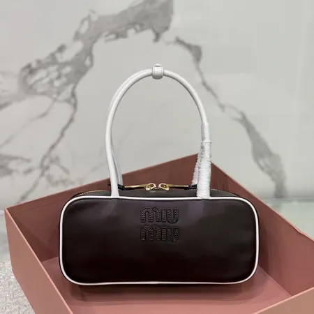 ミュウミュウ ショルダーバッグ