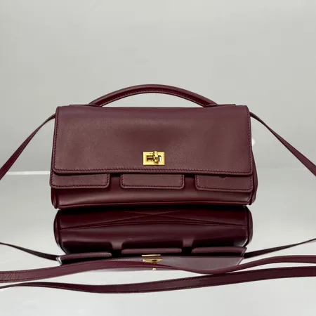 イブサンローラン ショルダーバッグ