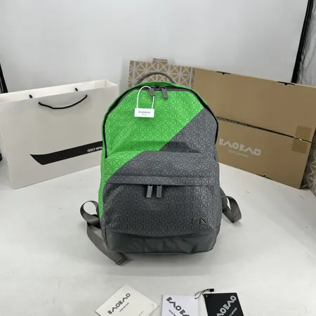 イッセイ ミヤケ リュックサック