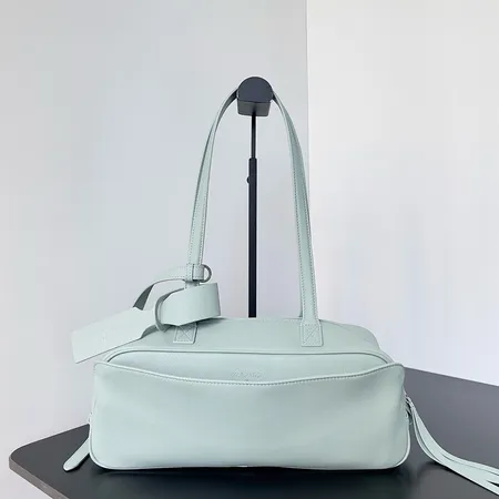 バレンシアガ ショルダーバッグ