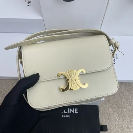 セリーヌ ショルダーバッグ