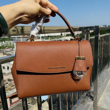 マイケルコース ショルダーバッグ