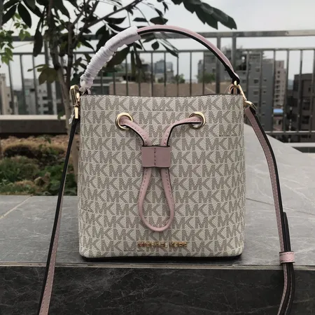 マイケルコース ショルダーバッグ