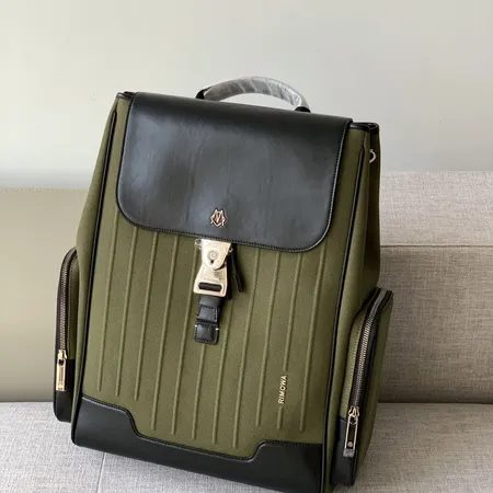 リモワ リュックサック