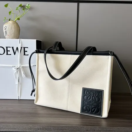 ロエベ ショルダーバッグ