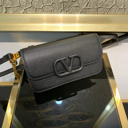 ヴァレンティノ ハンドバッグ