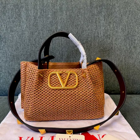 ヴァレンティノ ハンドバッグ
